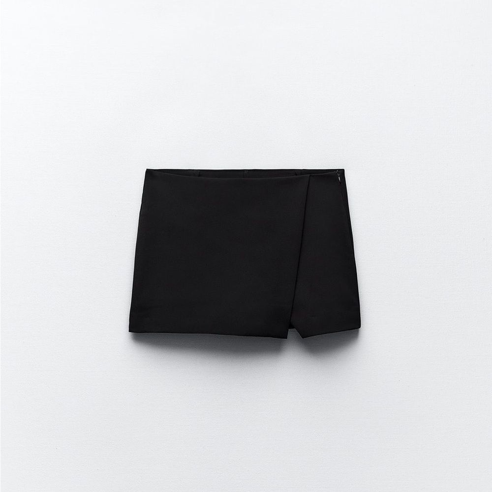 Zara Asymmetrical Skort - Black | L